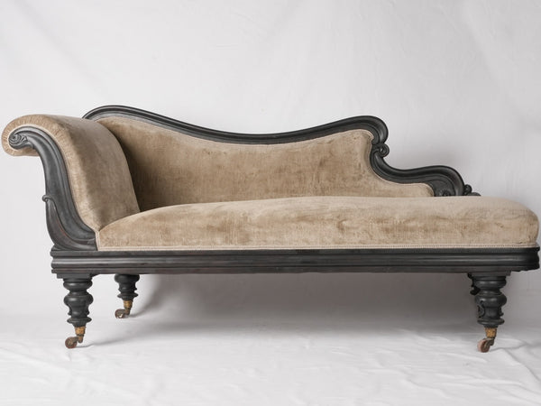 Napoleon III chaise longue