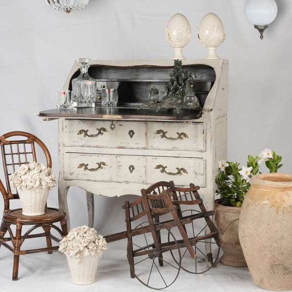 French antiques French country style furniture