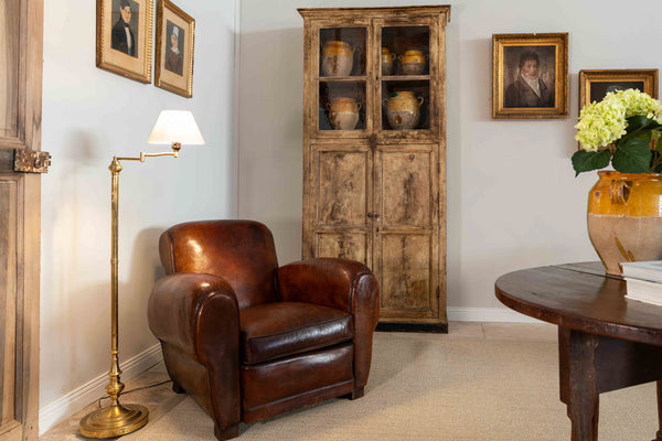 Decorating with vintage leather club chairs - French