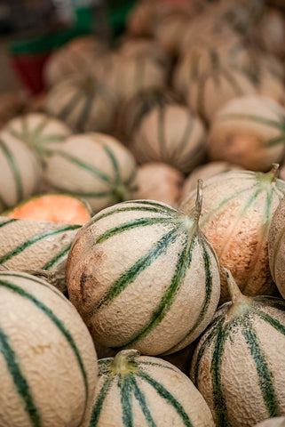 French farmer's market fruit