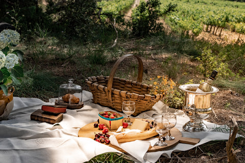 Beautiful French picnic ideas