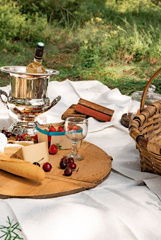 Picnic decor inspiration from France