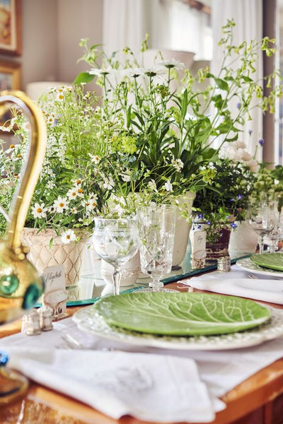 Veranda table setting