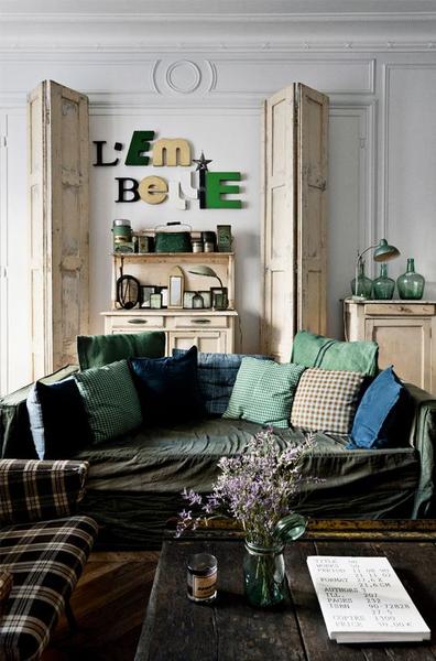 Vintage sign decorating idea