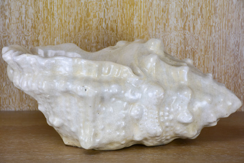 Large vintage planter in the shape of a sea shell – Chez Pluie