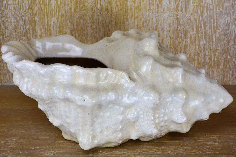 Large vintage planter in the shape of a sea shell – Chez Pluie