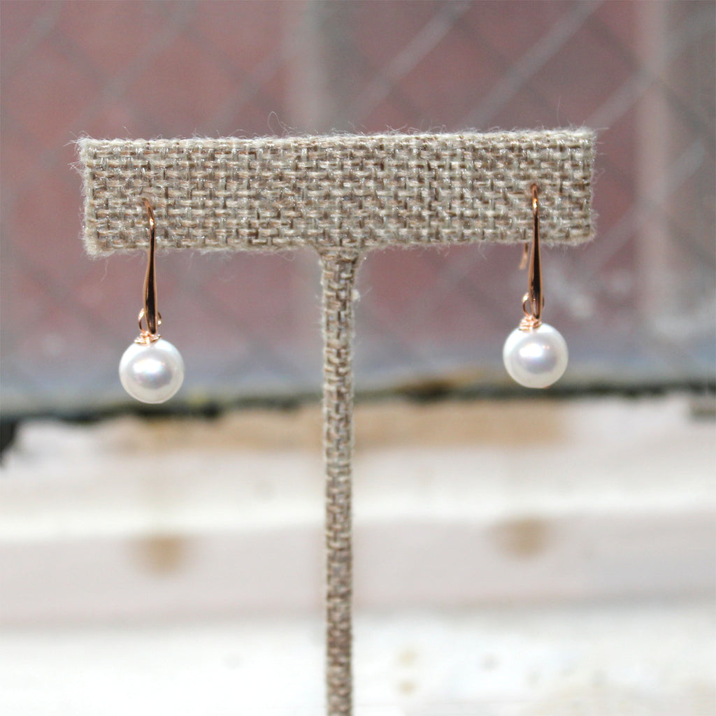 rose gold and pearl earrings