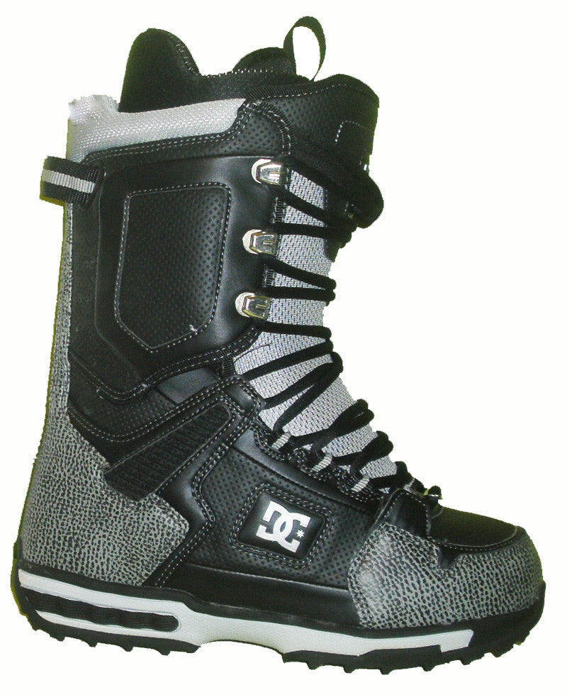 dc hiking boots