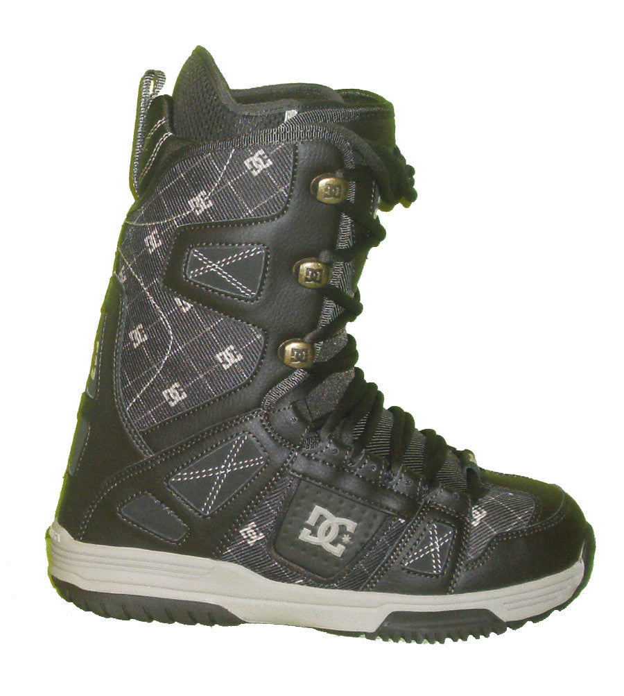 dc women's snow boots