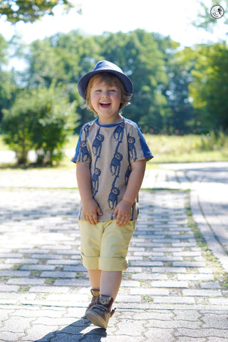 Jeans "Yellow Star" kombiniert mit Bio-Jersey "Faultier" - Lillestoff  - eBook - "Leevi & Meeri" von Susi's Kreation - Shirt & Hose - Sommer - Kurzarm-Shirt - kurze Hose - Nähen - Kinder - Glückpunkt.