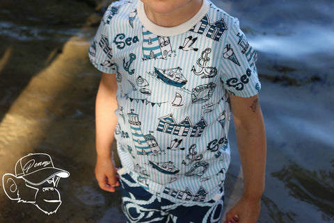 Jersey "White Stripes" kombiniert mit dem French Terry "Sunny", sowie eBook - "Basic Kids" - Shirt - HipStars - Nähen für Kinder - Jungs - Sommer - Strand - Strandshirt - Glückpunkt.