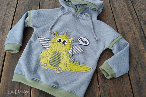 Jersey-Stepper "Little Star" kombiniert mit der Applikationsvorlage - Drachen - Drache - Kinder - Babys - Applizieren - TiLu Design - Nähen für Kinder/Jungs/Jungen - Genäht wurde Ruffle&Puff Shirt von 80 bis 170 von Rosarosa - Glückpunkt.