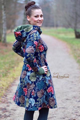 Stepper/Stepp-Sweat - "Nature Leaves" kombiniert mit Strick-Jersey - "Konfetti" - meliert genäht wurde Kleid "Kuschelkleid" von AnniNanni - Nähen für den Herbst/Winter - Damen - eBook & Stoff - Glückpunkt.