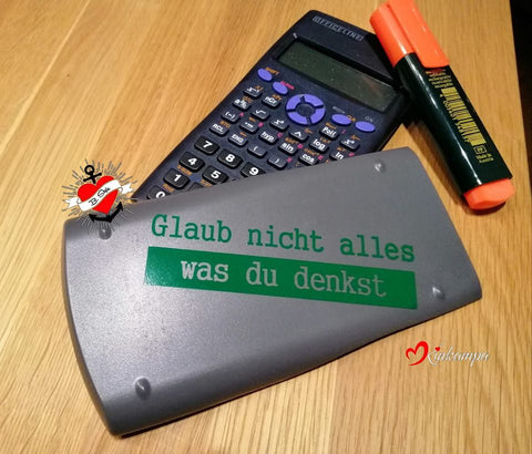 Plotterdatei "Glaub nicht alles was Du denkst" B.Style - 1 Einzelmotiv SVG, DXF und PNG Ich bin im Einklang mit mir selbst... Bei diesem Motiv können je nach Grösse ein paar Details beim plotten oder entglittern verloren gehen - macht aber im gesamt Bild nichts aus. - Plotten für Erwachsene - Damen/Herren - Plotter - Plottdatei - Plotterei - Plottmotiv - Glückpunkt.