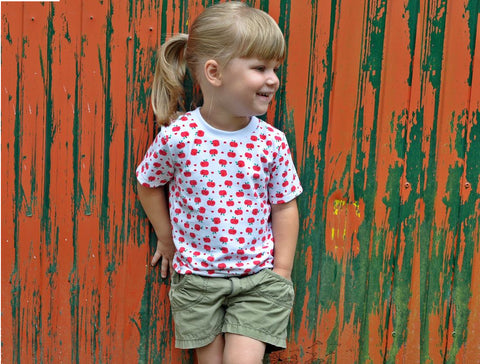 eBook "ShirTi" von Bunte Nähigkeiten - Mit dem Basic-Shirt kannst du ein Kurz- oder Langarm-Oberteil für Jungs und Mädchen nähen. Ratz fatz - Kullerbäuche - Dickschädel - Schulterknöpfung - T-Shirt - Tshirt - Basic - Nähen Kinder/Mädchen/Jungen - Schnitt & Schnittmuster - Glückpunkt.