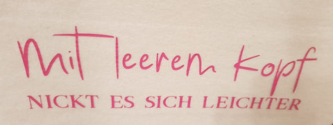 Plotterdatei "Mit leeren Kopf nickt es sich leichter" B.Style - 1 Einzelmotiv SVG, DXF und PNG Ich bin im Einklang mit mir selbst... Bei diesem Motiv können je nach Grösse ein paar Details beim plotten oder entglittern verloren gehen - macht aber im gesamt Bild nichts aus. - Plotten für Erwachsene - Damen/Herren - Plotter - Plottdatei - Plotterei - Plottmotiv - Glückpunkt.