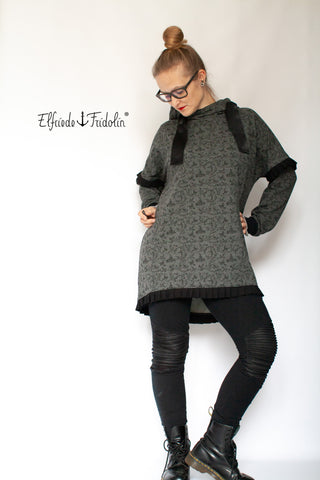 eBook "Maxima" Elfriede und Fridolin. Oversizedsweater/Oversized-Sweater/Wohlfühlpulli/Kleid. Herbst/Winter - Pulli - Pullover - Nähen für Damen/Frauen - Lässige Bluse - Statementärmel/Statement-Ärmel, die hier in verschiedenen Formen enthalten sind. Streifenteilung, Trompetenärmel oder Bischofsärmel. U-Boot- Ausschnitt - VoKuHiLa-Saum - optionale Kapuze - Add ons wie seitliche Schlitze, Halsbelege, Kragen, Selfmade- Rüschen, Naht- oder aber Kängurutaschen. Größe 34-52 - Glückpunkt.