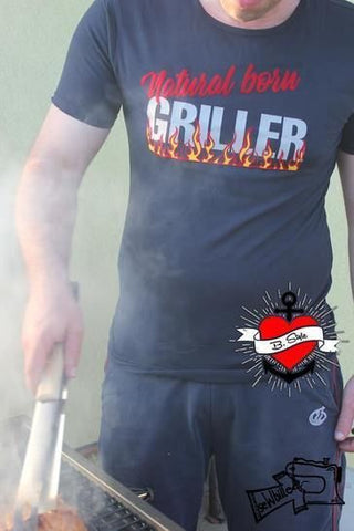 Plotterdatei "Grillen" B.Style - Set SVG, DXF und PNG Motivation -ILizenz zum Grillen Grill Meister Natural Born Griller - Zitat - Sprichwort - Plotten für Erwachsene - Damen/Herren/Frauen/Männer - Echte Kerle - Griller - Geschenk - Plotter - Plottdatei - Plotterei - Plottmotiv - Glückpunkt.