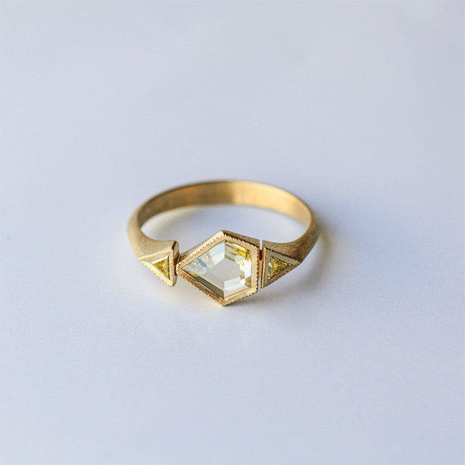 Pentagon Ring - 18k gold & Diamonds – YAEL LEVIN