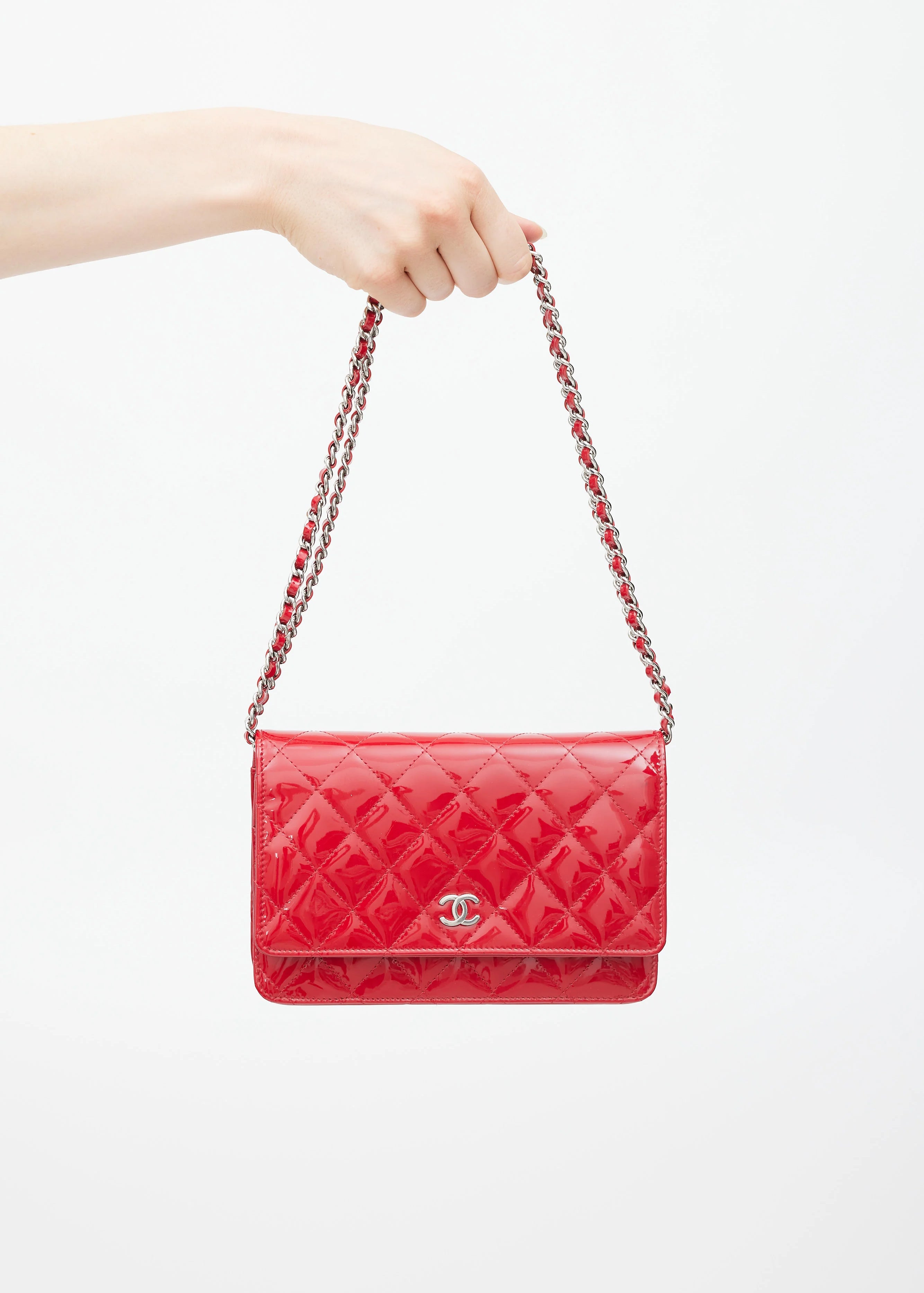 CHANEL Circa 80 - 85 Flap bag in red wool jersey, g…