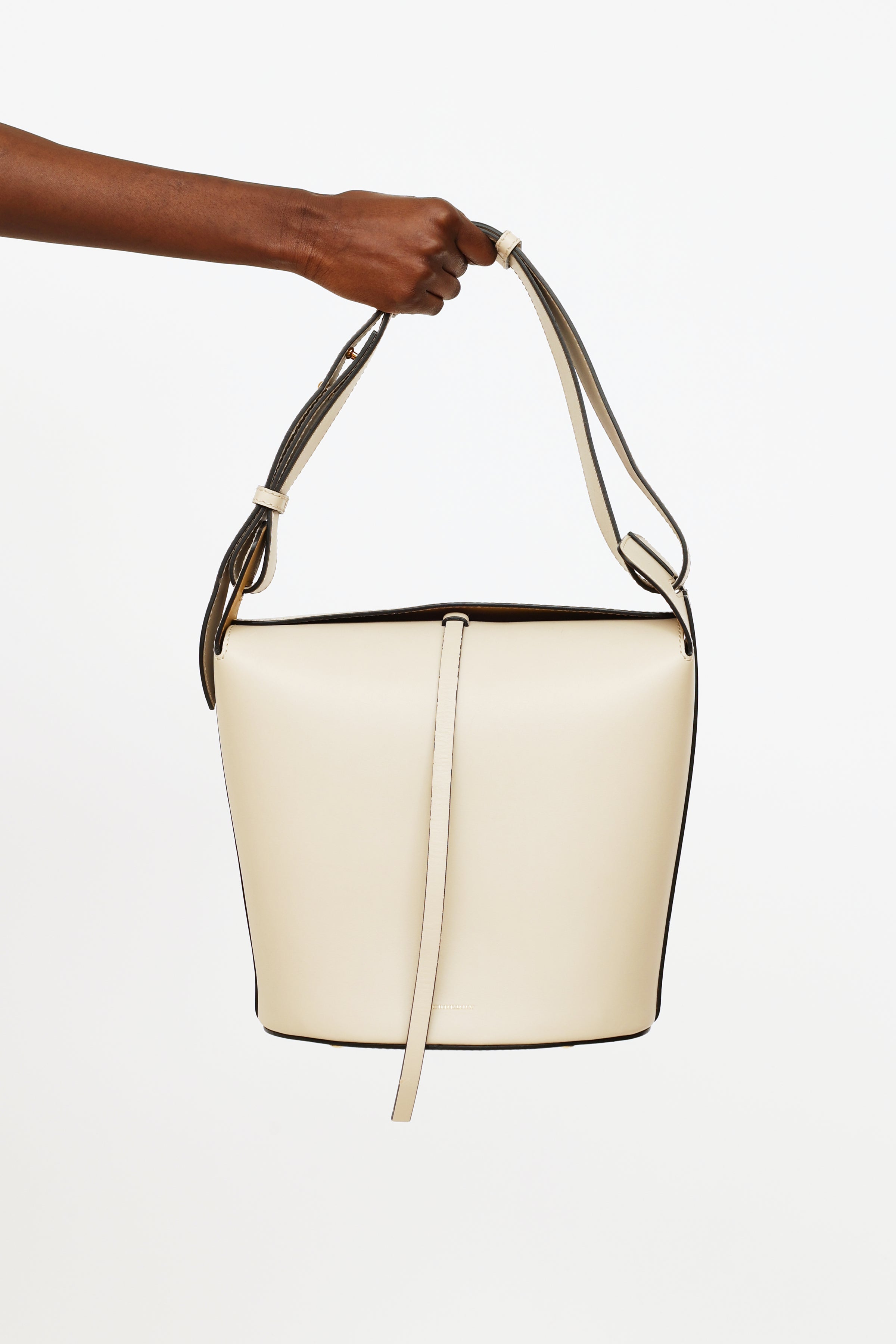 Burberry // Limestone Medium Leather Bucket Bag – VSP Consignment