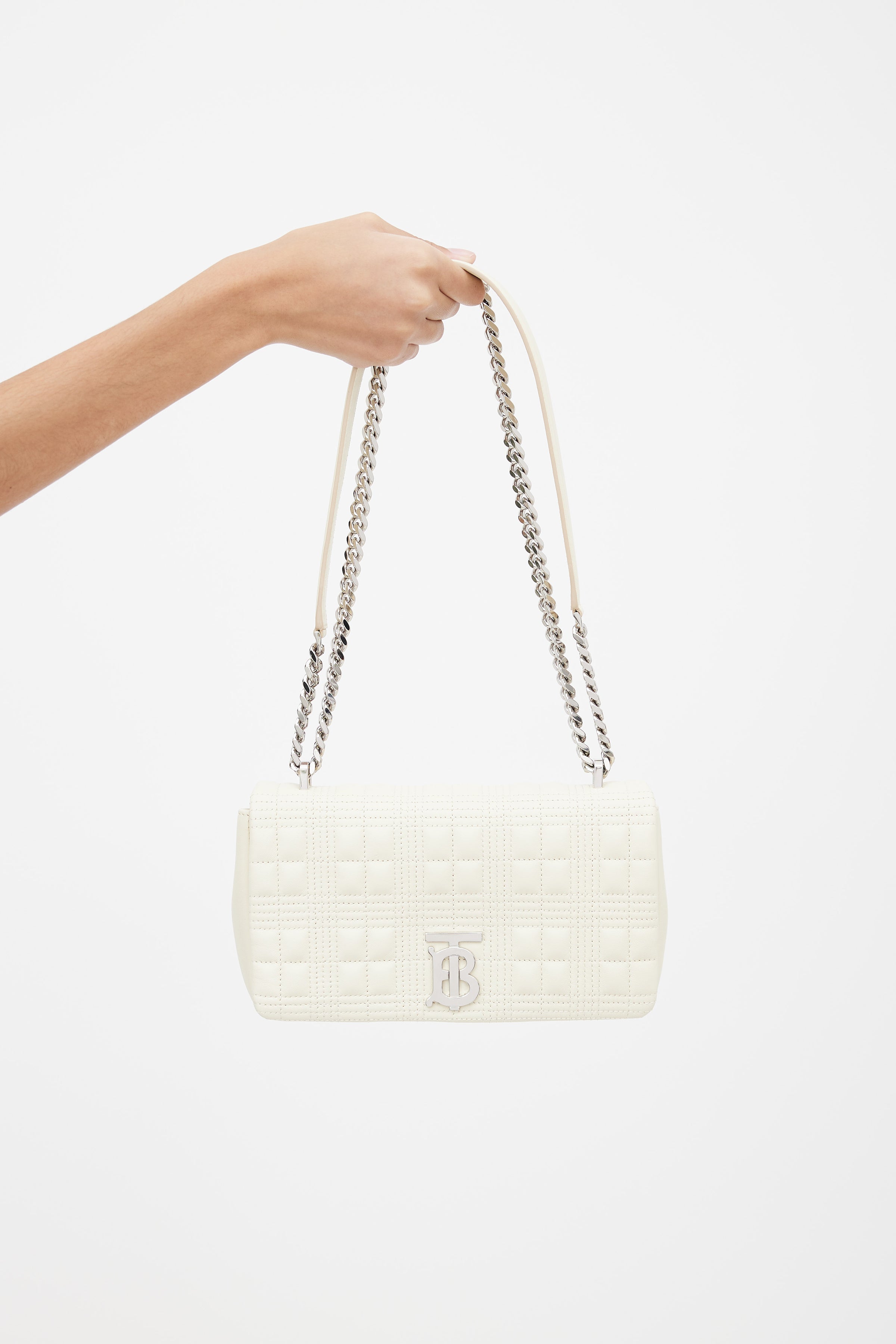 Burberry // Burberry White Quilted Leather Lola Bag – VSP Consignment