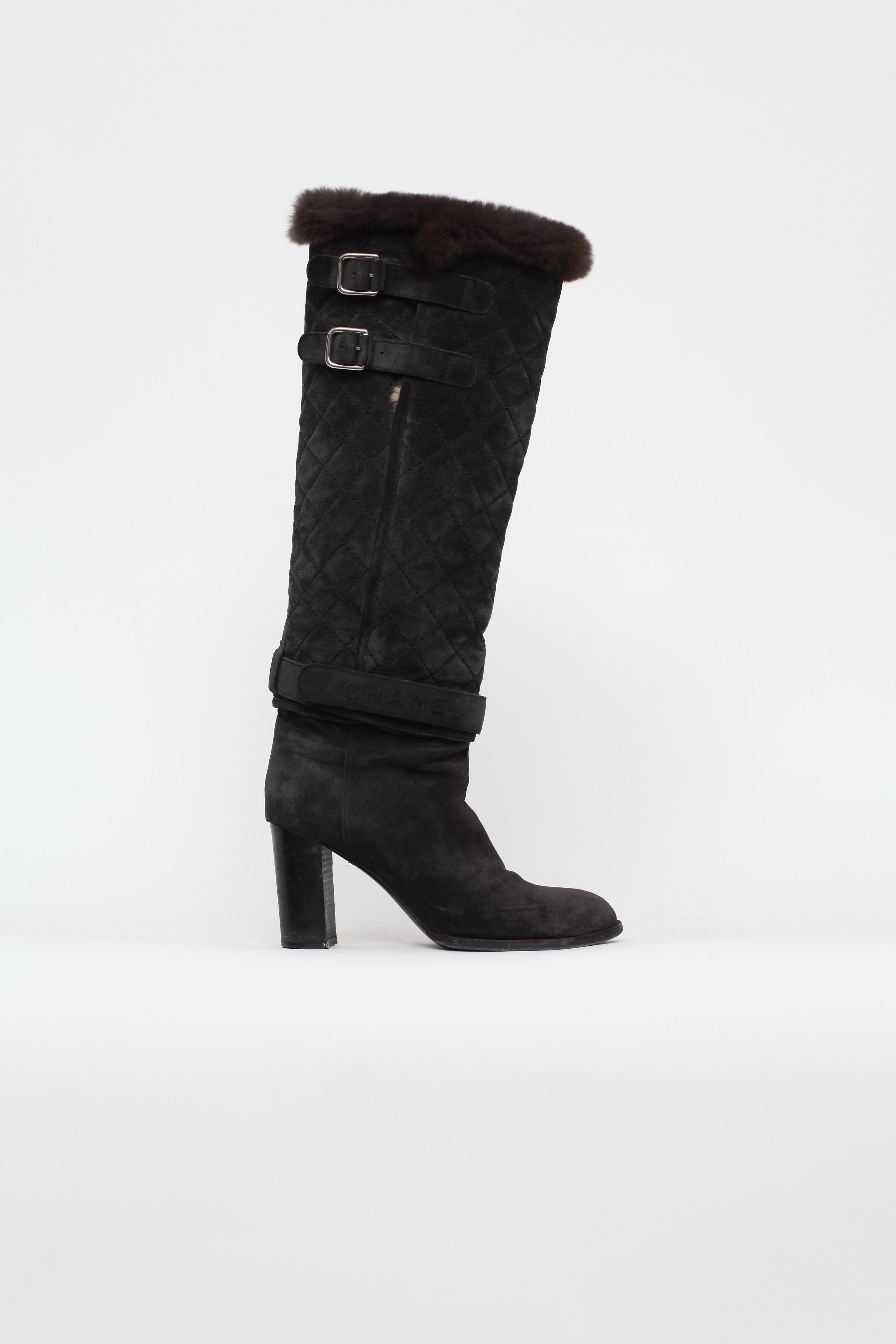 Chanel // Grey Suede Boots – VSP Consignment