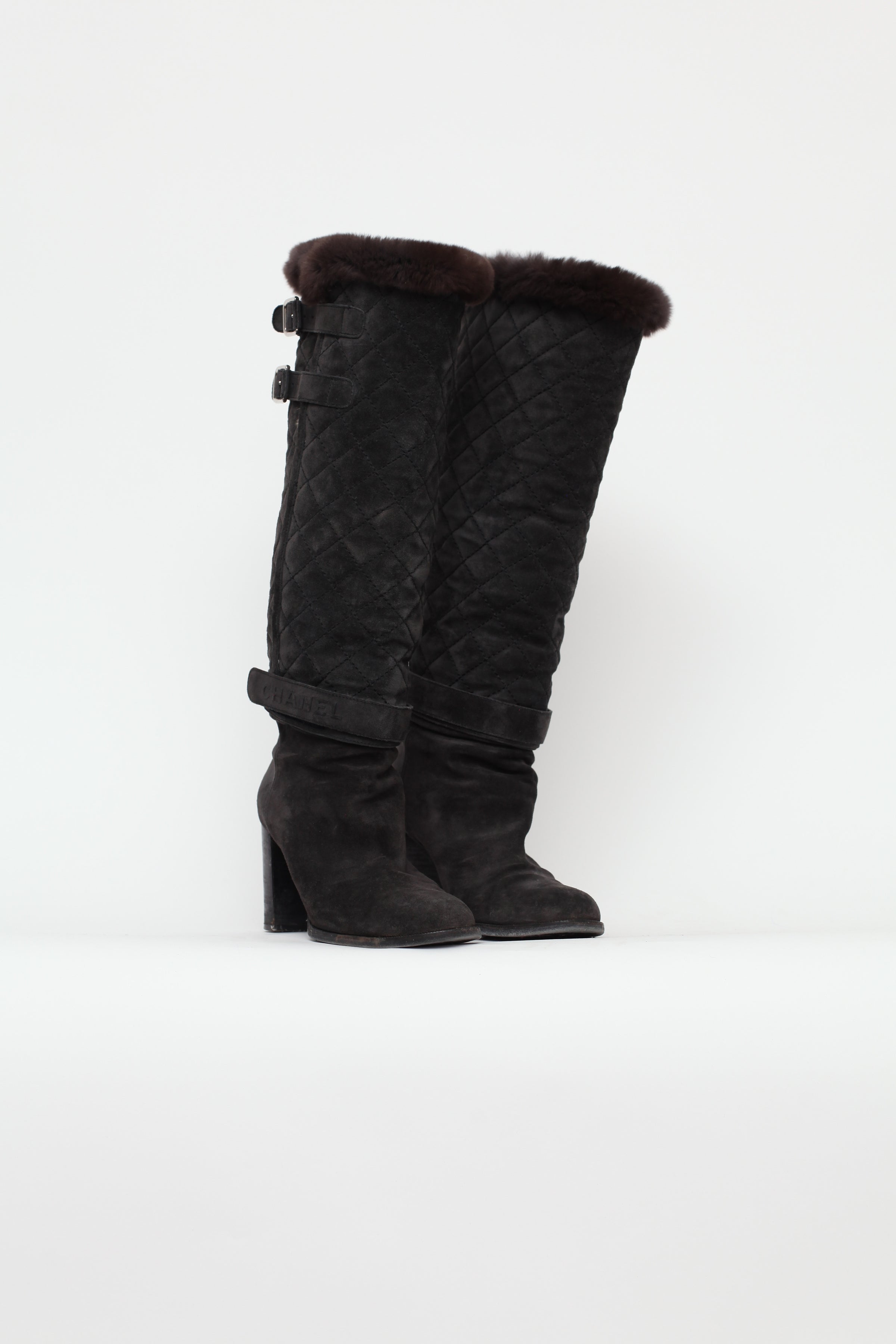 Chanel // Grey Suede Boots – VSP Consignment