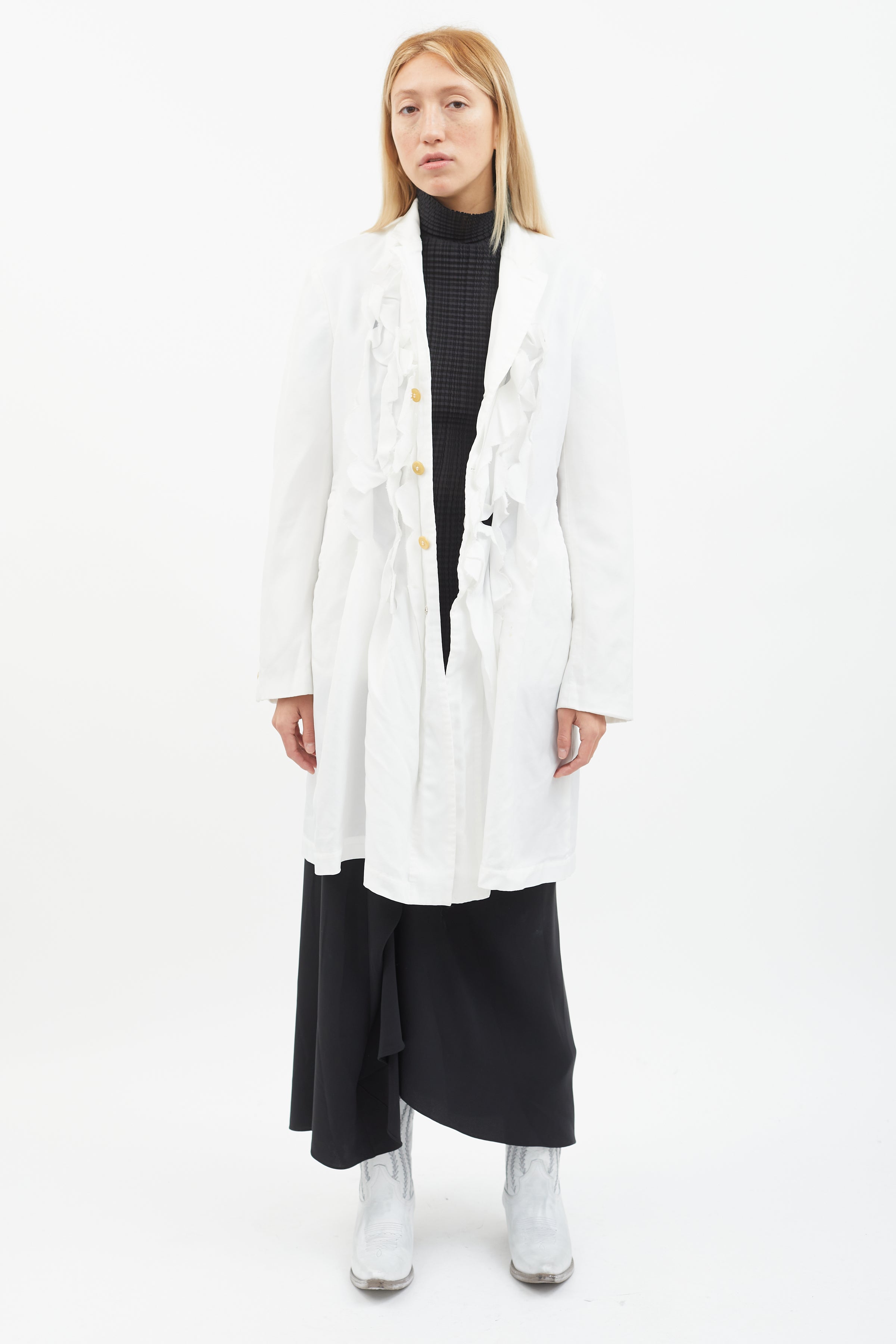 Comme des Garçons // White Ruffle Trim Coat – VSP Consignment