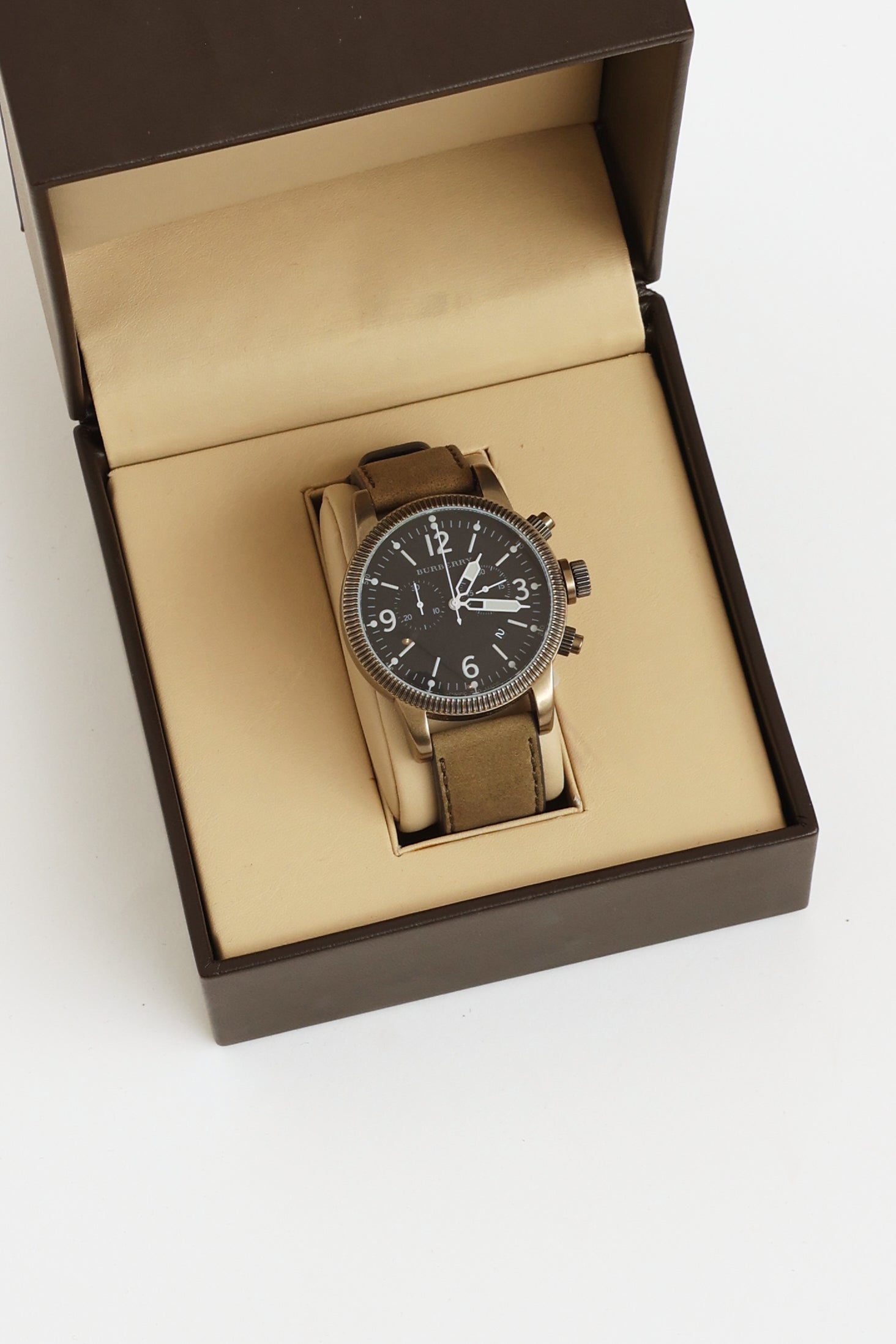 Burberry // Olive Endurance Chronograph Watch – VSP Consignment