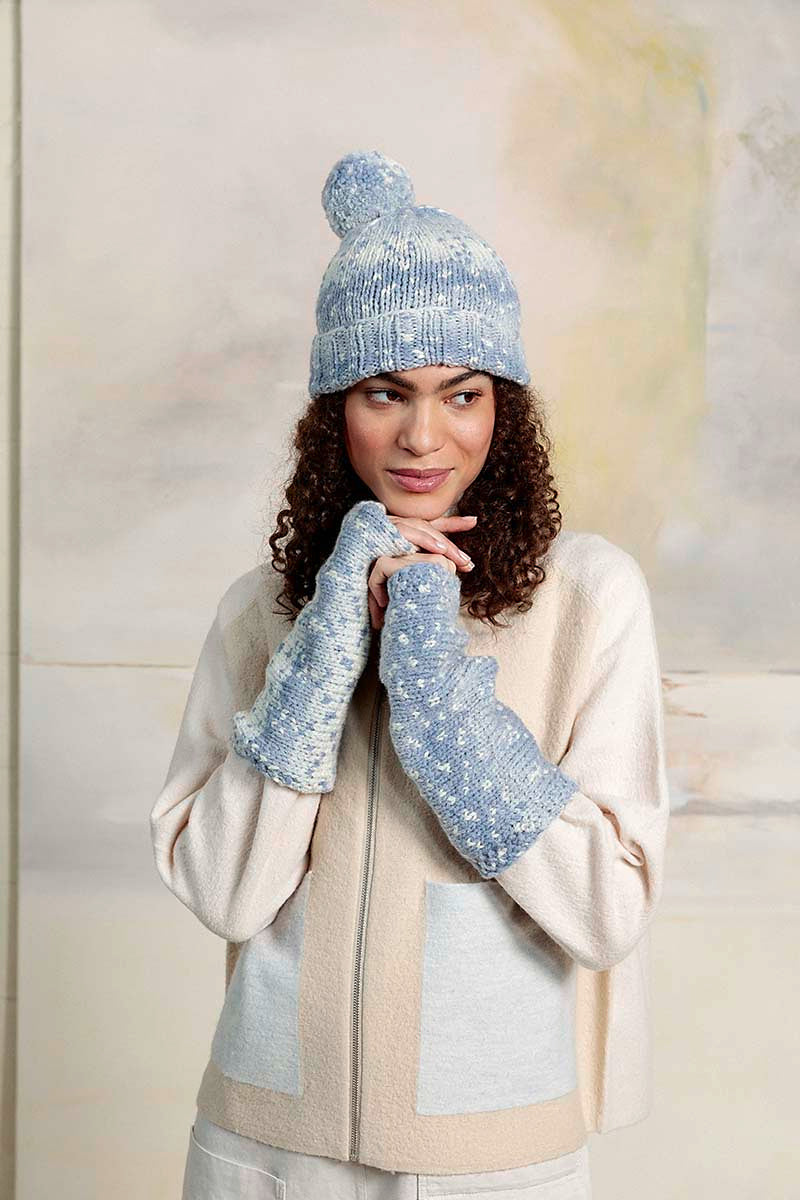 Mütze knit in Lang Yarns Snowflake