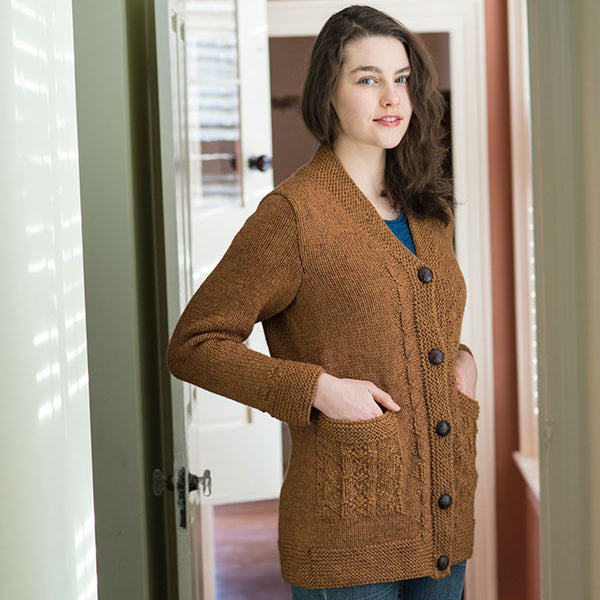 The Diné Cardigan in the color Tiger’s Eye Mix 7292