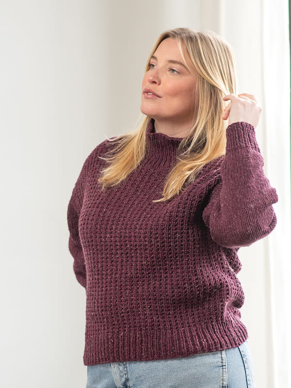 The Hanneli sweater in the color Plum 9965