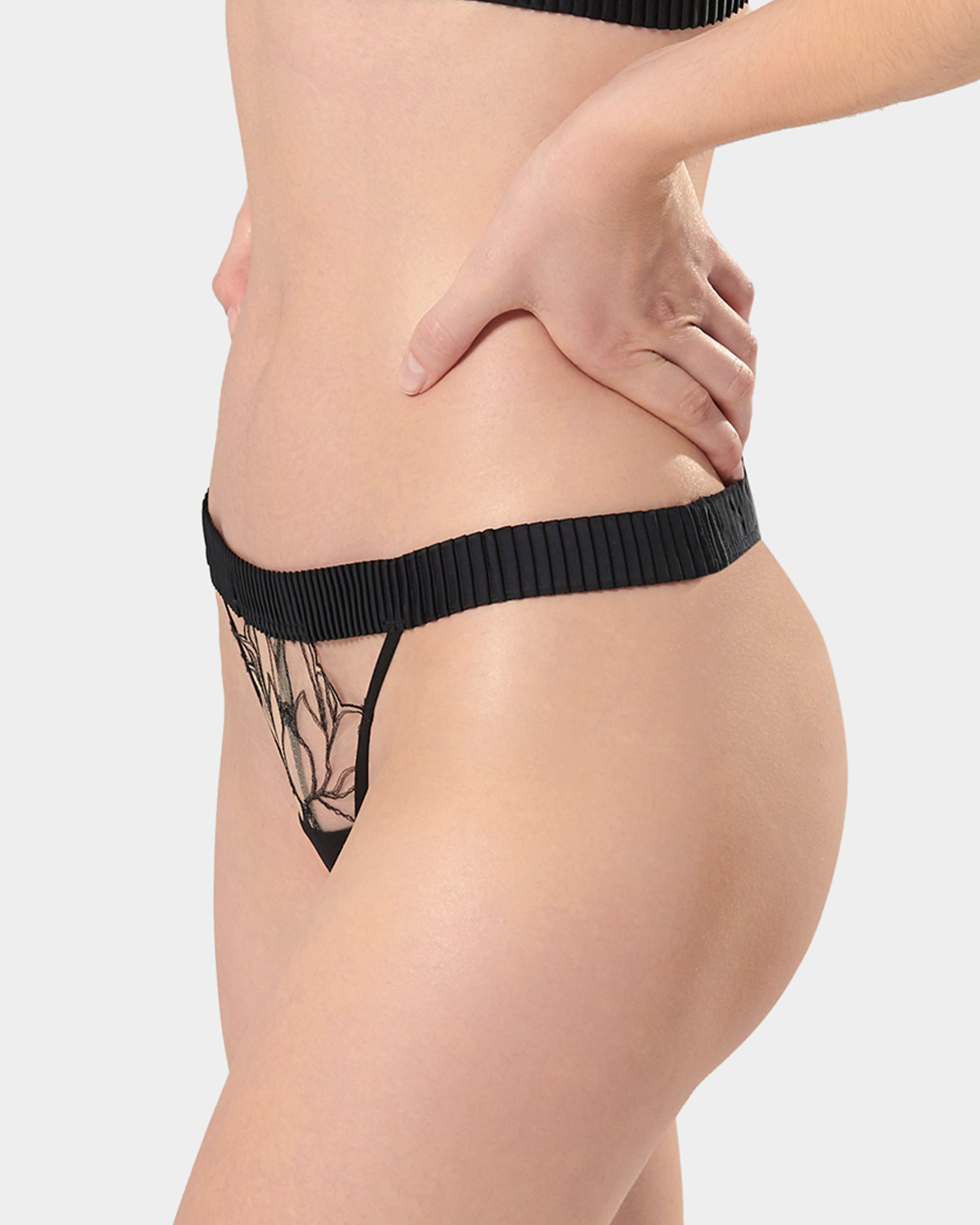 Maia Thong Black/Sheer