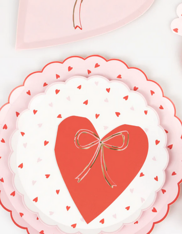 10 Must-Have Valentine's Day Decorations!