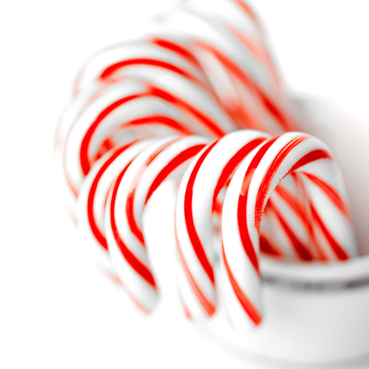 are peppermint sticks bad for dogs