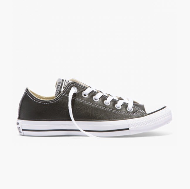 chuck taylor all star classic low top