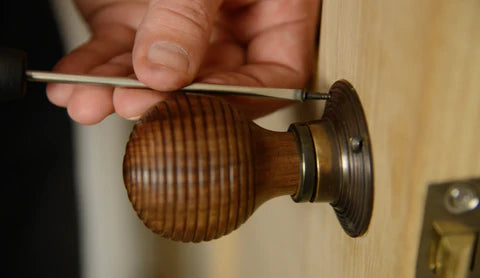 Attaching Beehive Door Knobs