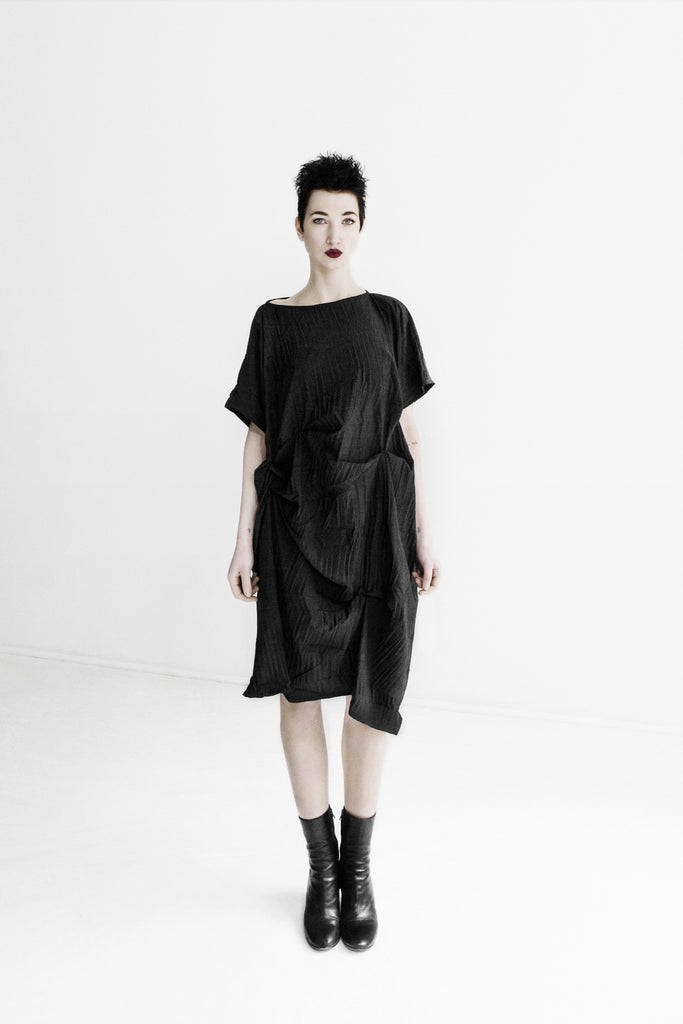 Emerging monochrome conceptual womenswear designer Susa Kreuzberger Take Your Pleasure Seriously SS17 - Erebus