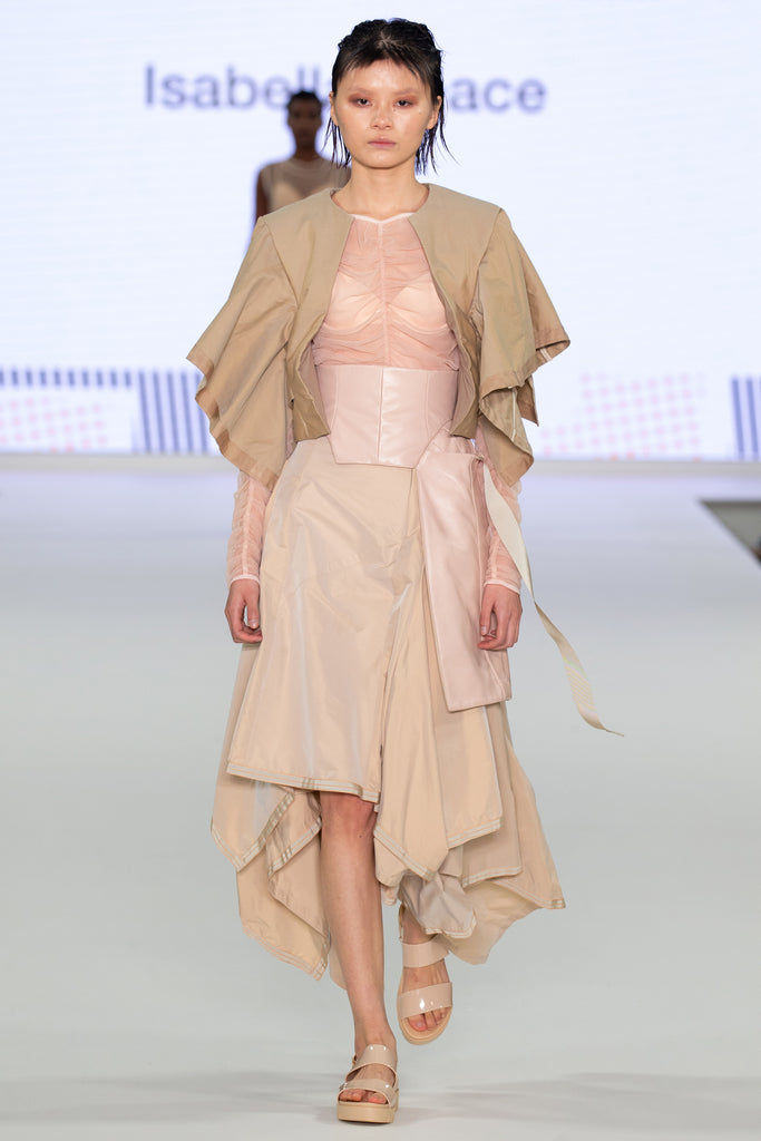 Graduate Fashion Week 2018: Ravensbourne Isabella Peace - Erebus