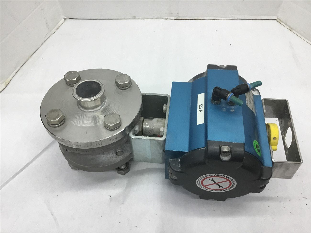 AMG-Pesch SAD-BR03 25 10 Bar Butterfly Valve / Actuator – BME Bearings and  Surplus