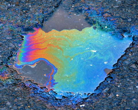 water contamination causes oil slicks