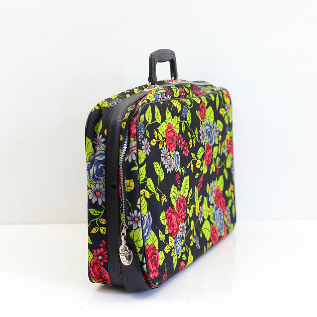 SOLD - Vintage Roses Floral Fabric Suitcase – Wise Apple Vintage
