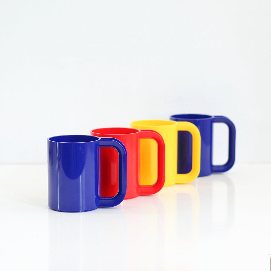 SOLD - Mid Century Maxmugs Heller Mugs by Massimo Vignelli – Wise Apple