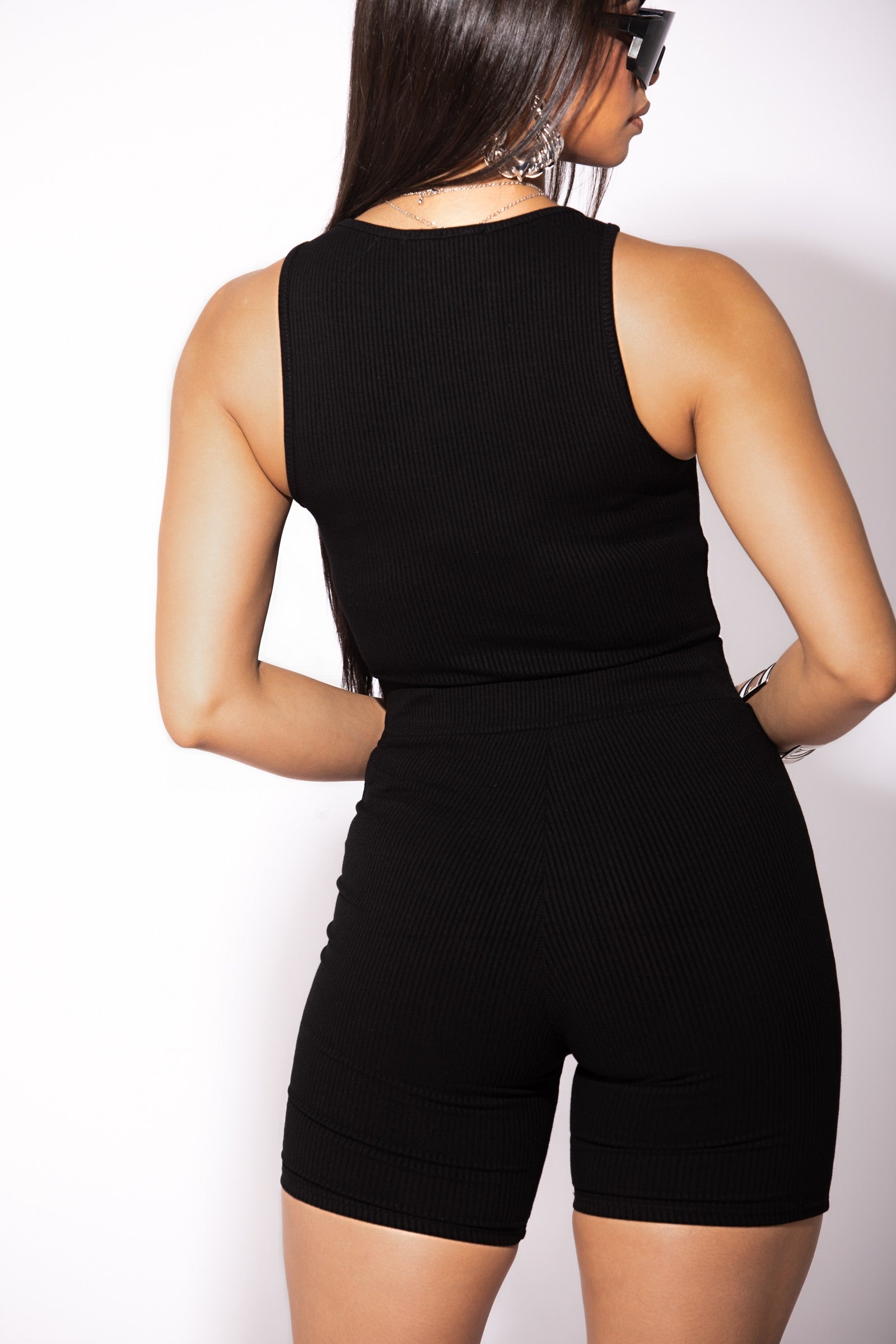 Black Basic Ribbed Bodysuit - sosorella