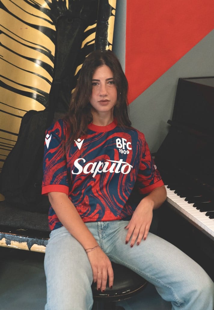 Bologna third shirt