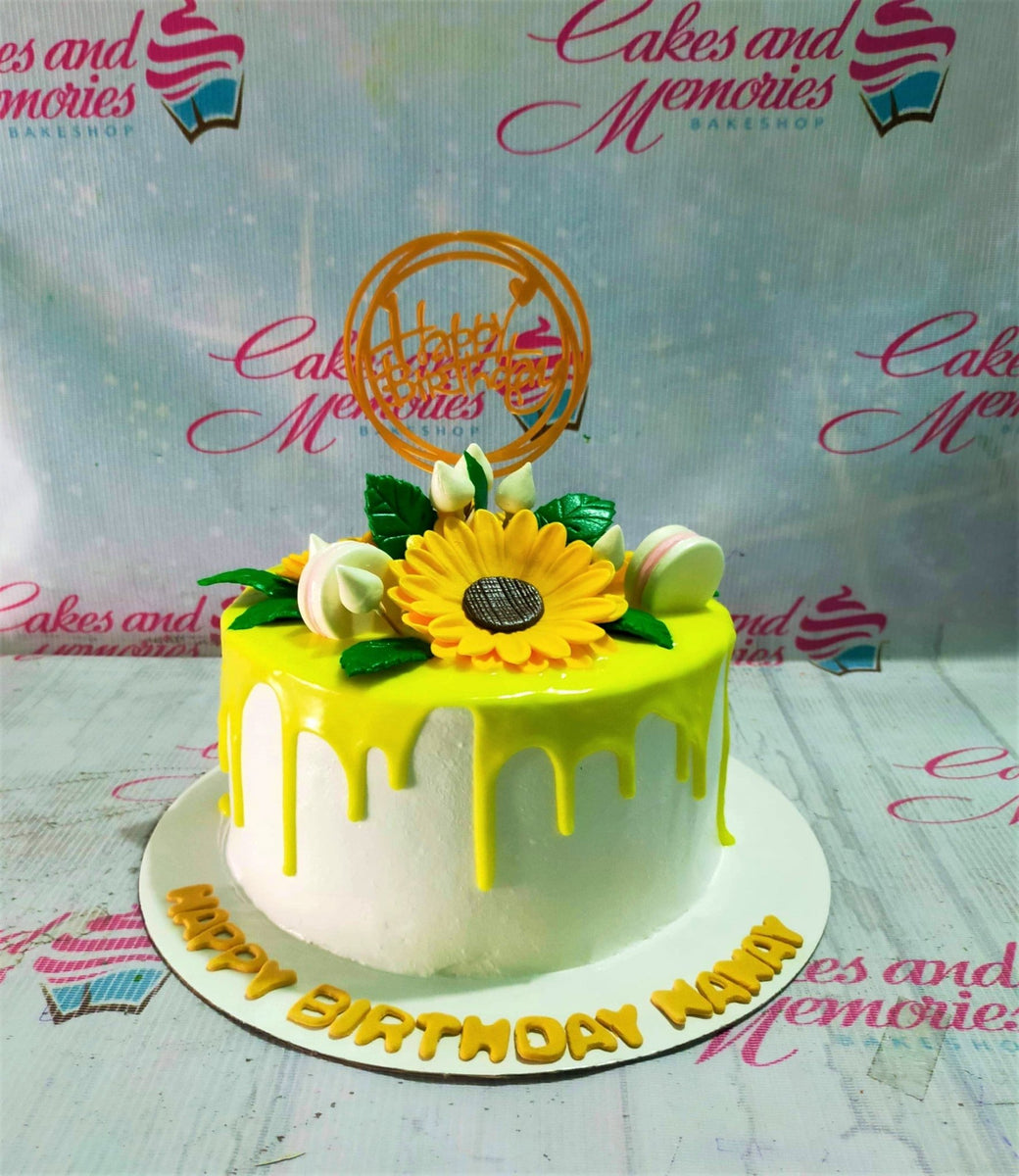 Sunflower Cake - 1115 – Cakes and Memories Bakeshop