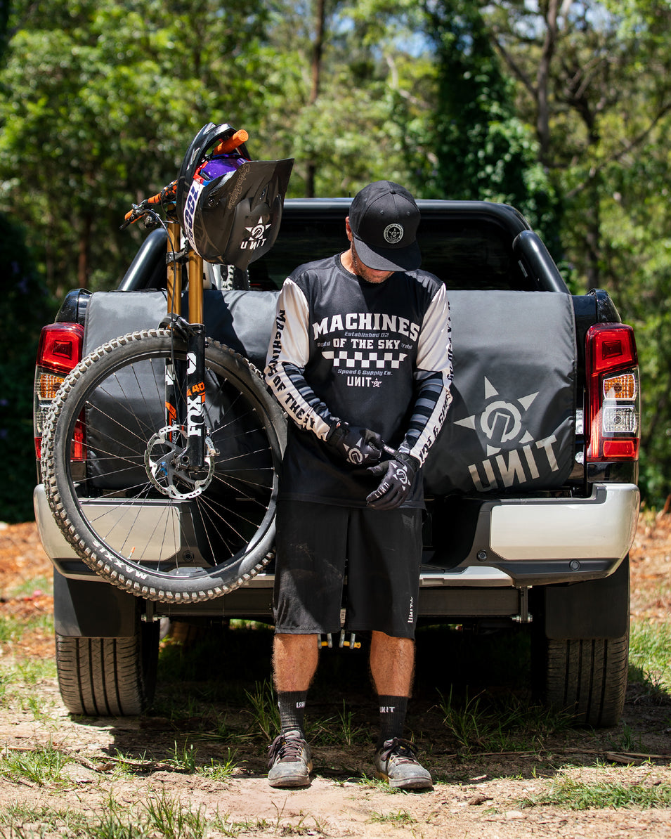 Crank Premium Tailgate Pad – UNIT Clothing