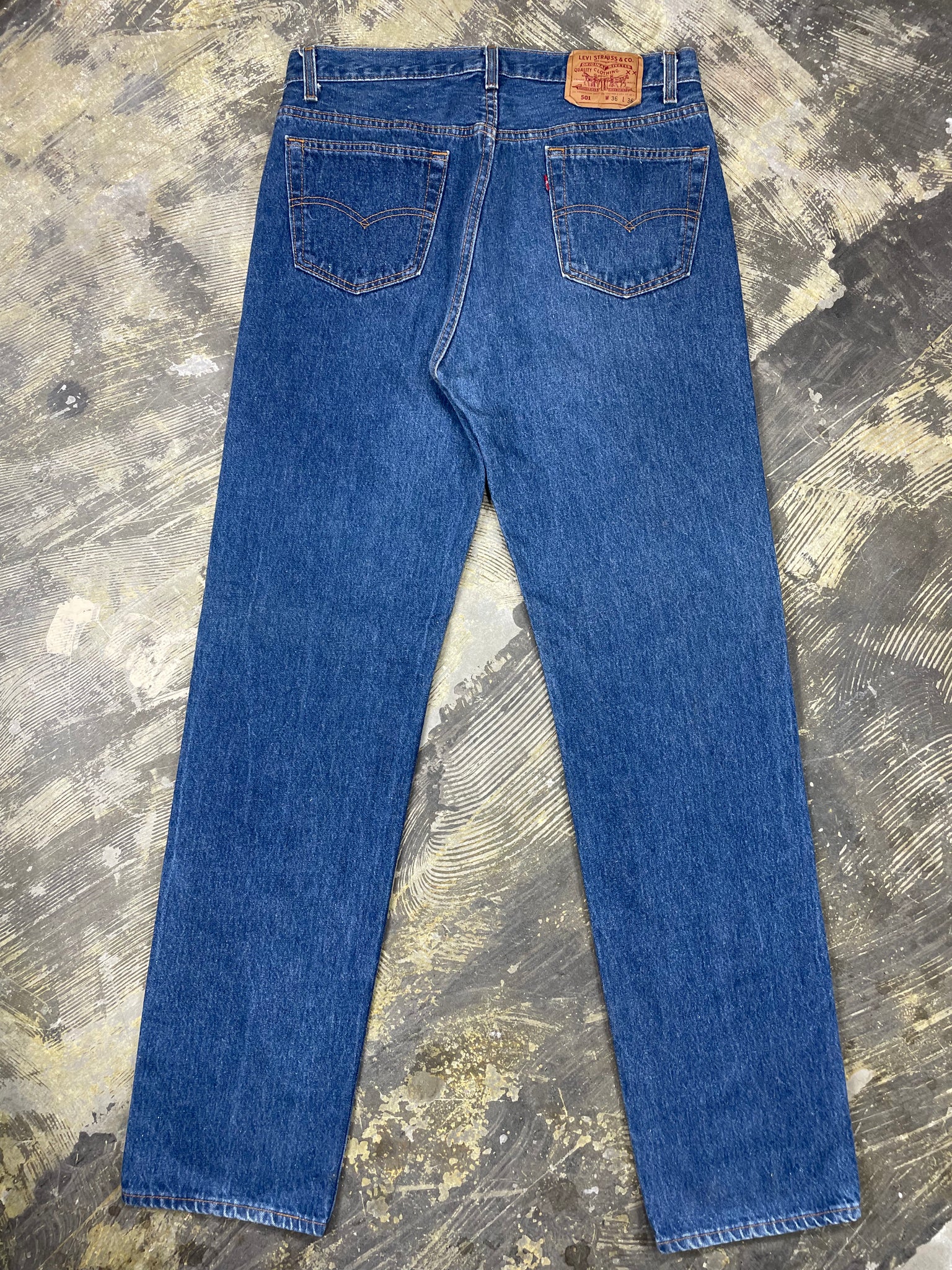 Vintage Levi 501 USA Two Wash Denim Jeans (JYJ-0216) – JUNKYARD JEANS LLC