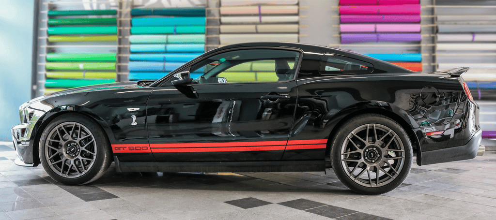 Mustang Shelby GT500 Racing Stripes Side View